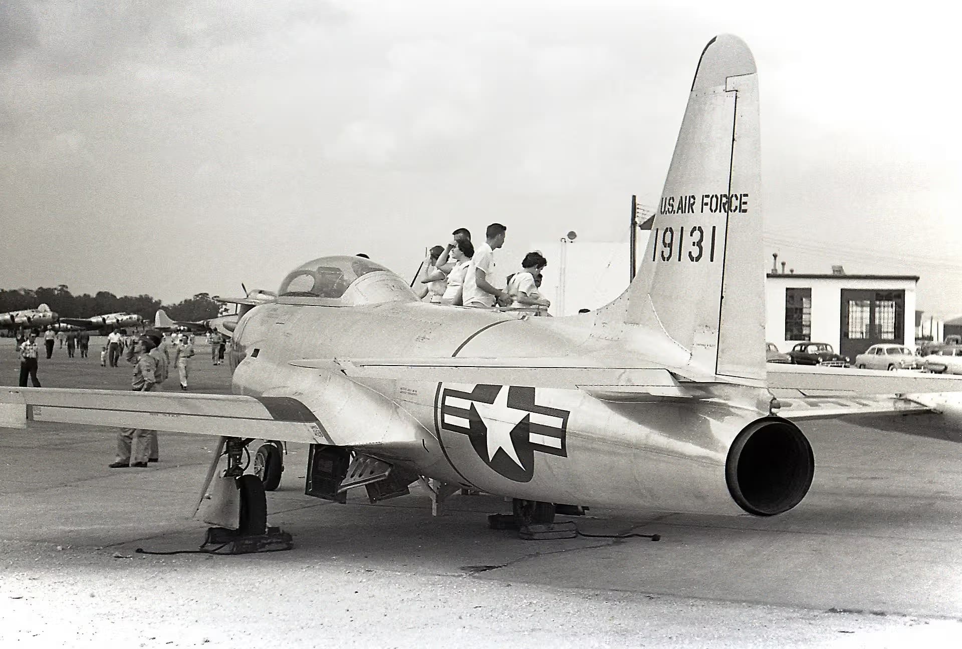 Unidentified — Warbird