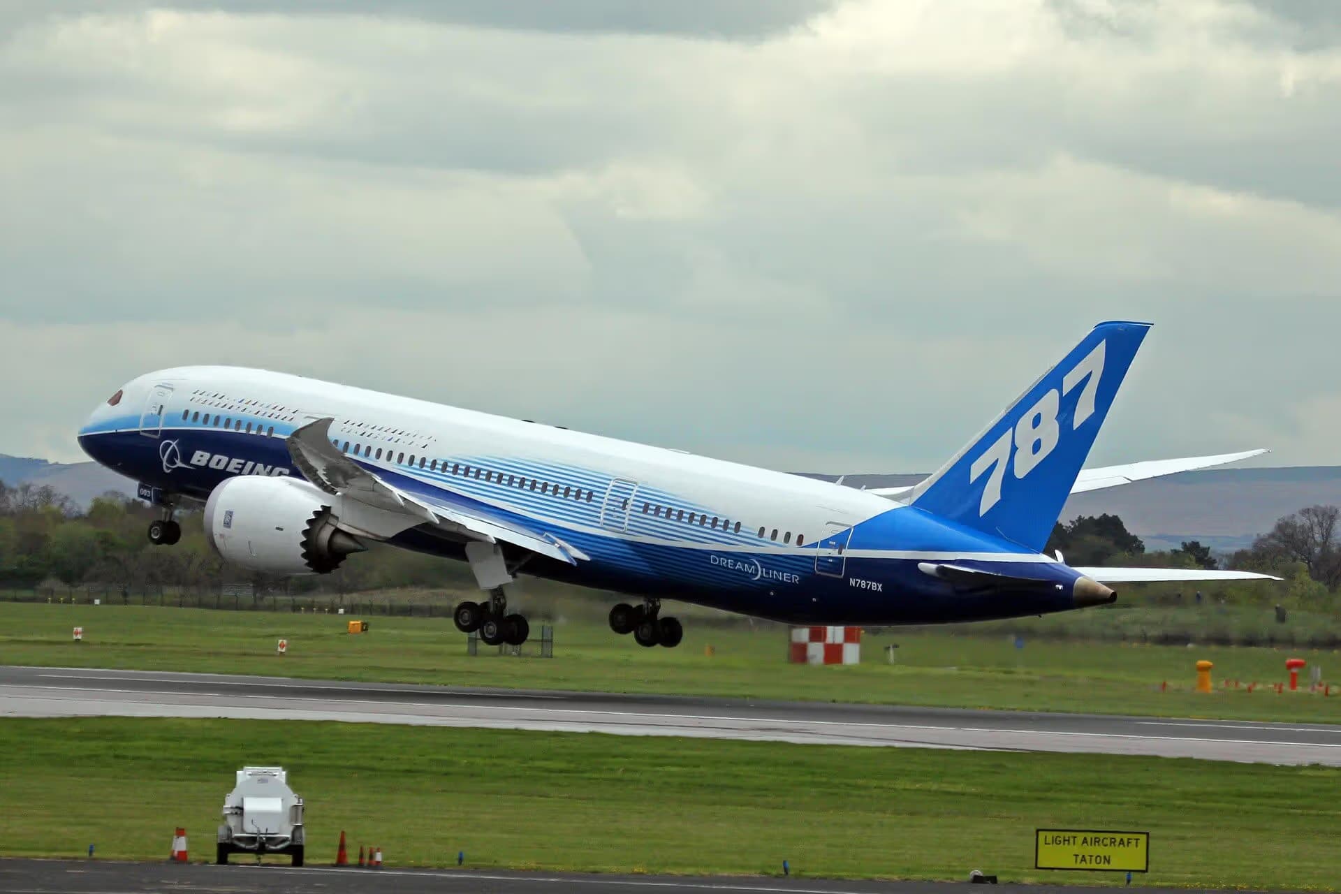N787BX — Boeing