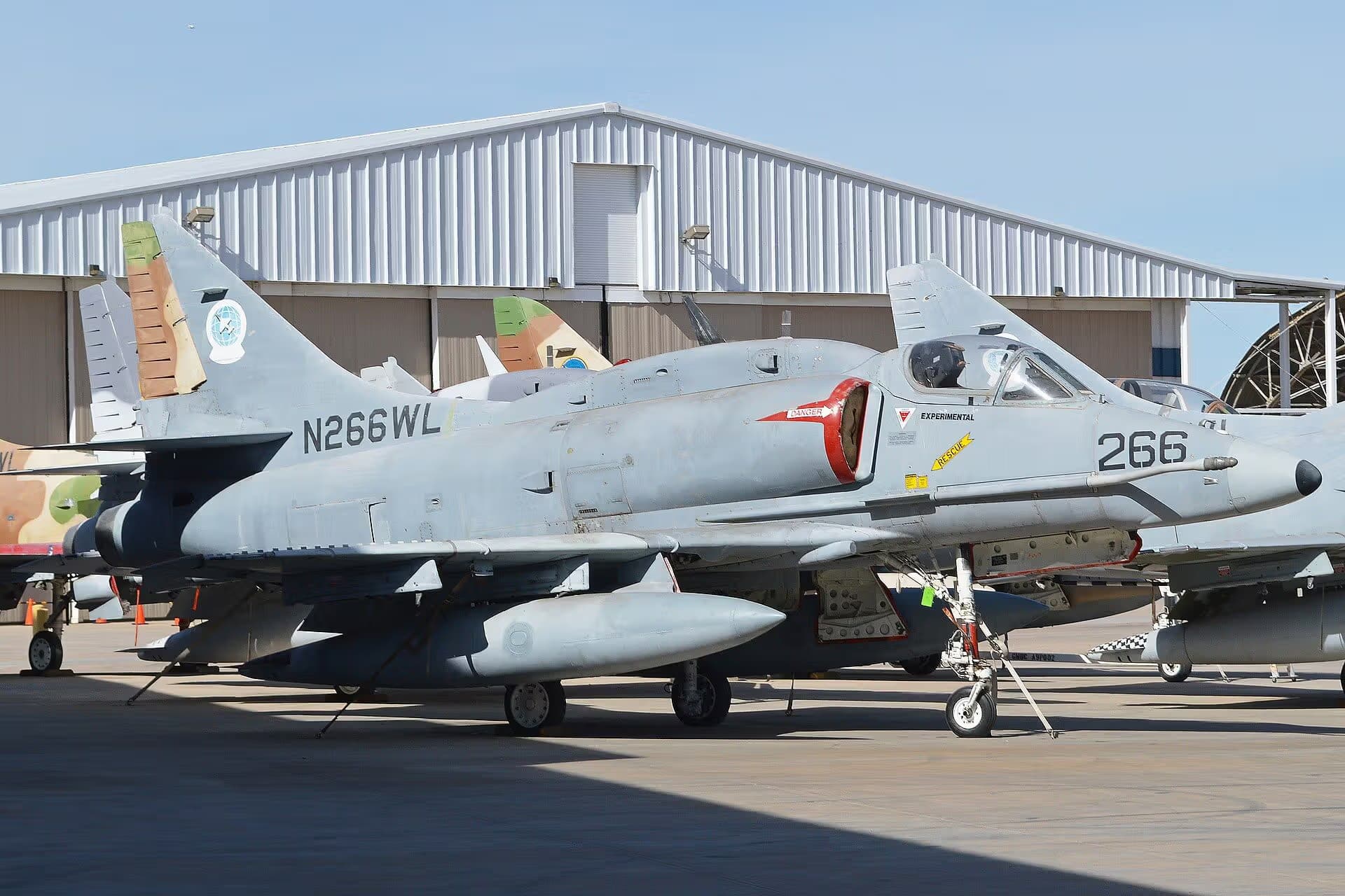 N266WL — Douglas