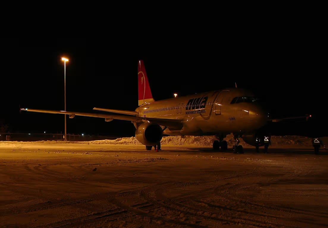 N369NW — Twin-engine aircraft