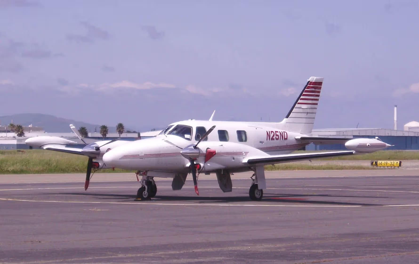N25ND — Twin-engine aircraft