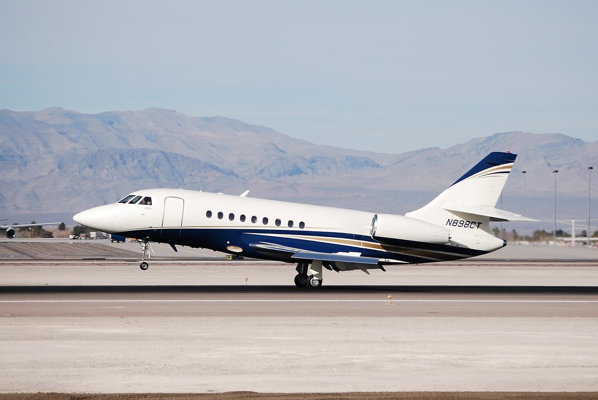 N898CT — Business jet