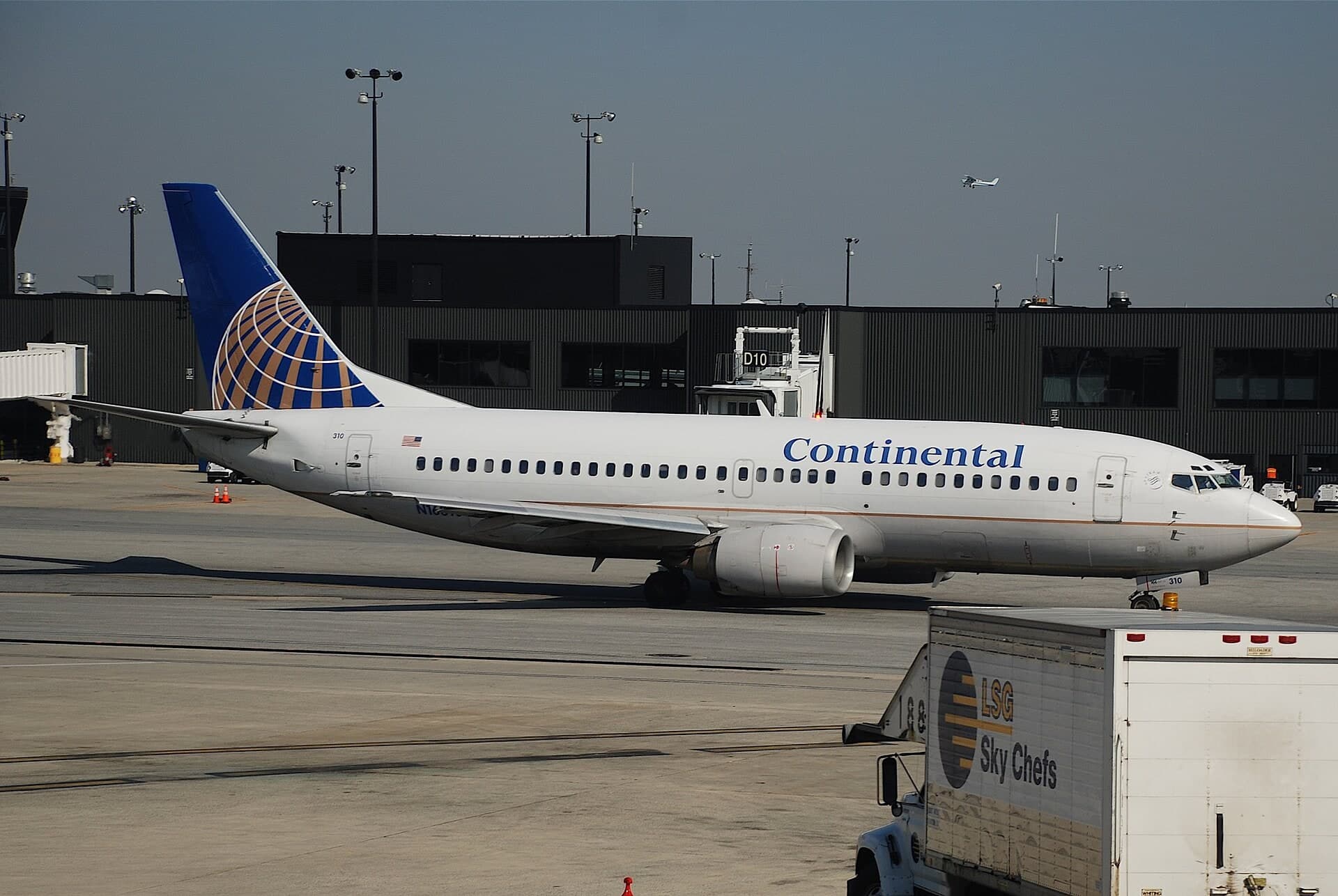 N16310 — Boeing