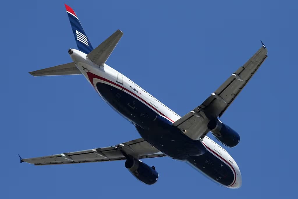 N668AW — Aircraft