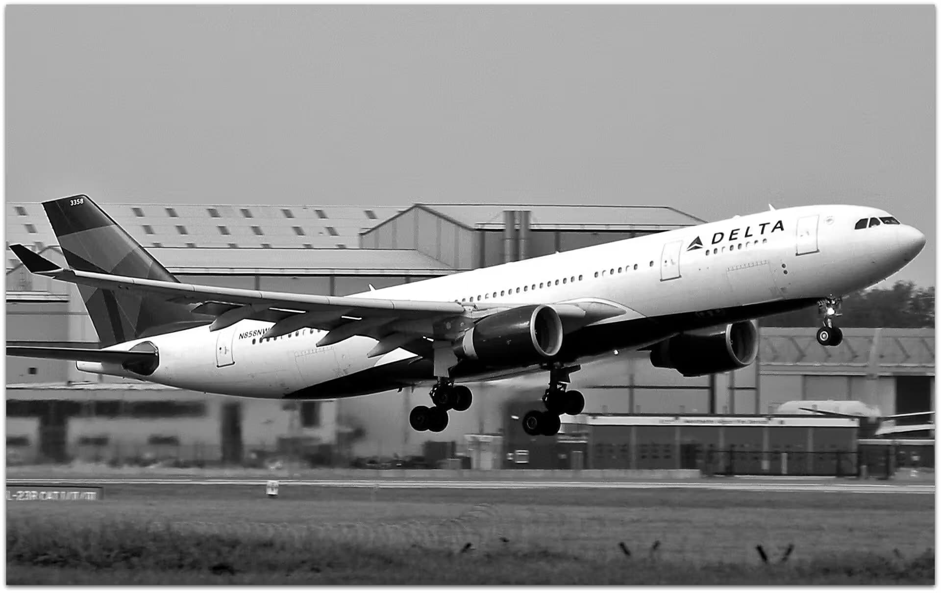 N858NW — Airbus