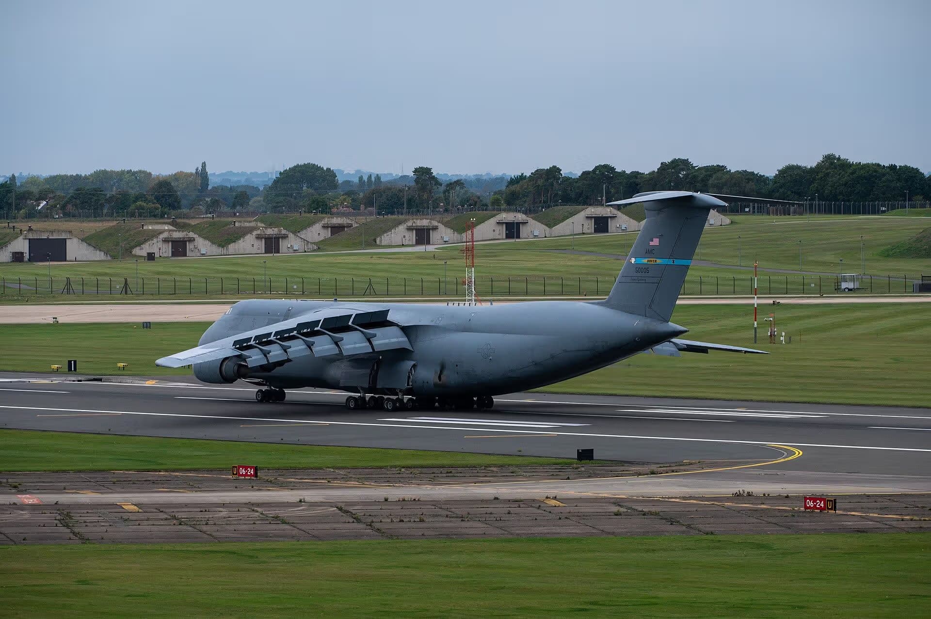 Unidentified — Aircraft