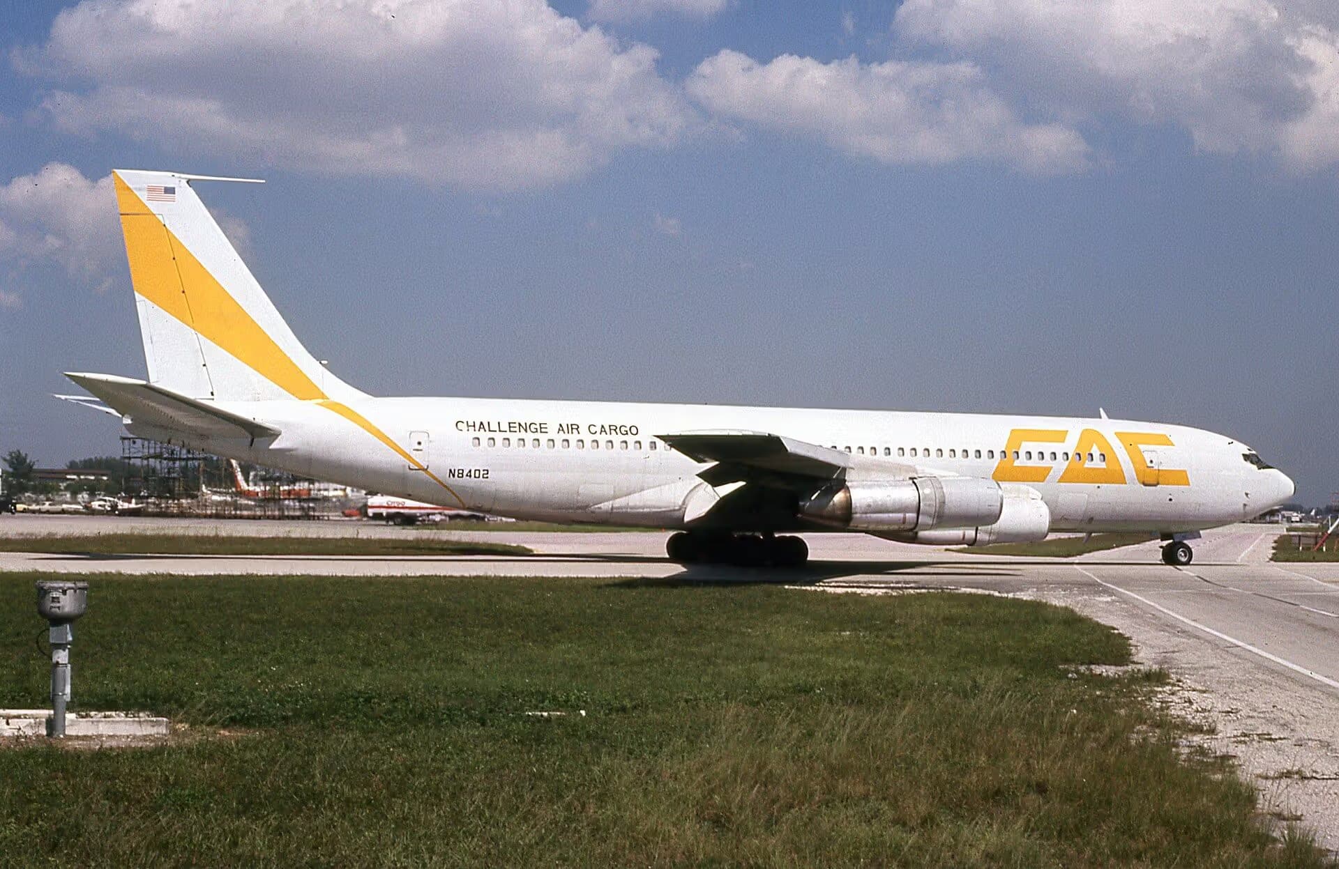 N8402 — Aircraft