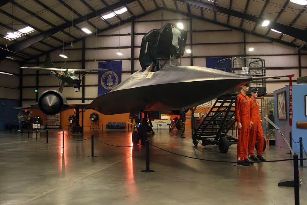 Unidentified — Lockheed