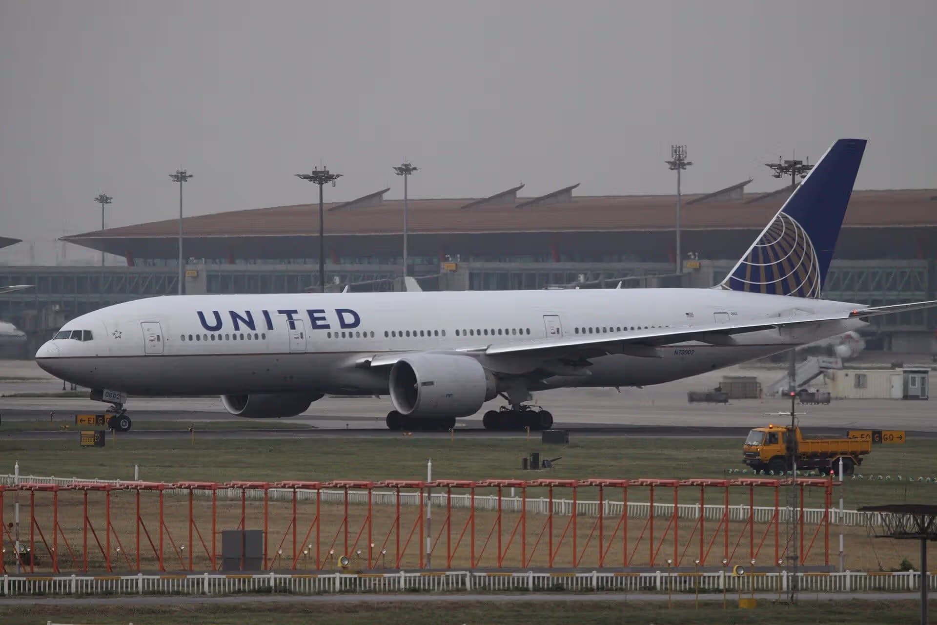 N78002 — Boeing