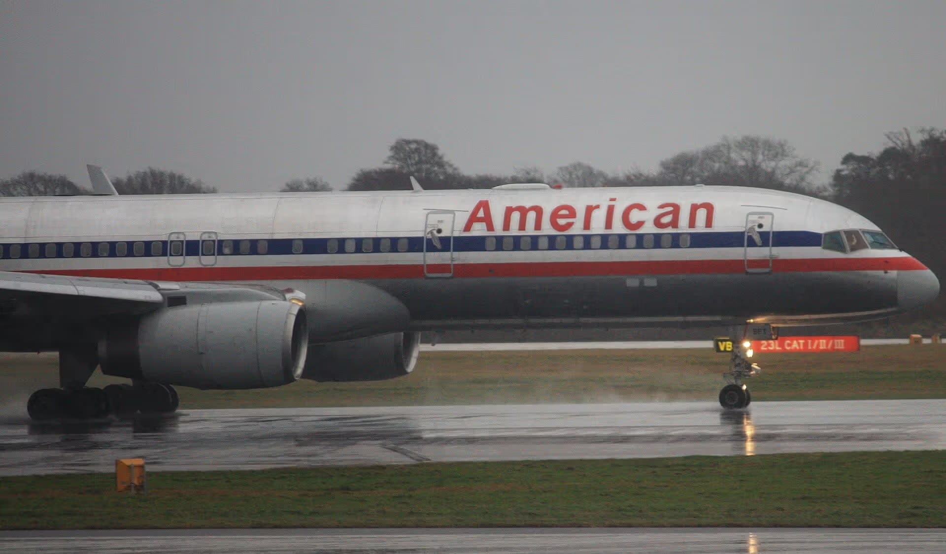 N185AN — Twin-engine aircraft