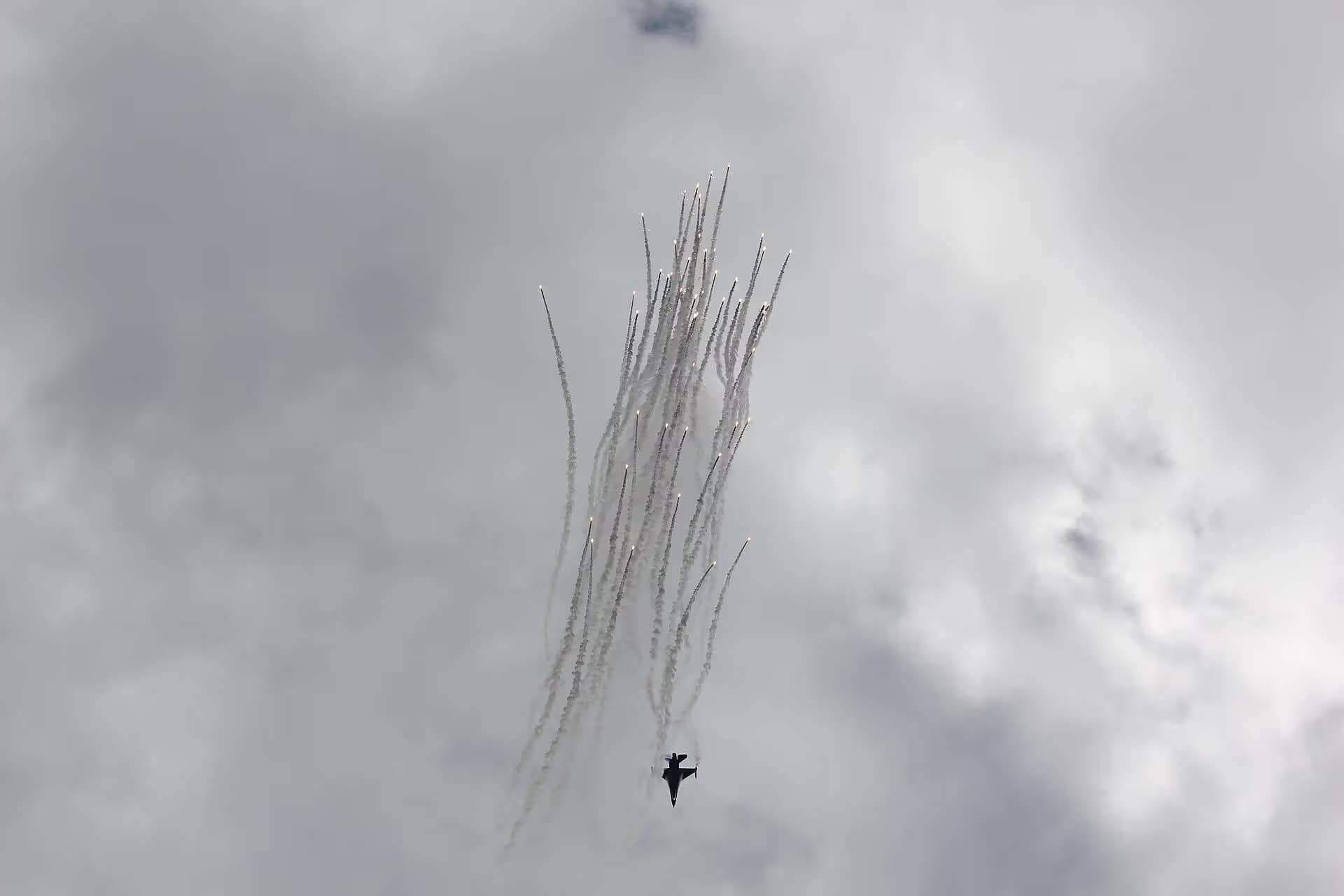 Unidentified — Aircraft