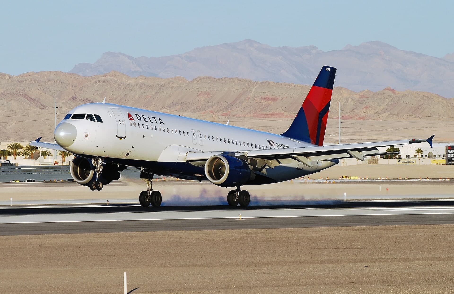 N373NW — Twin-engine aircraft