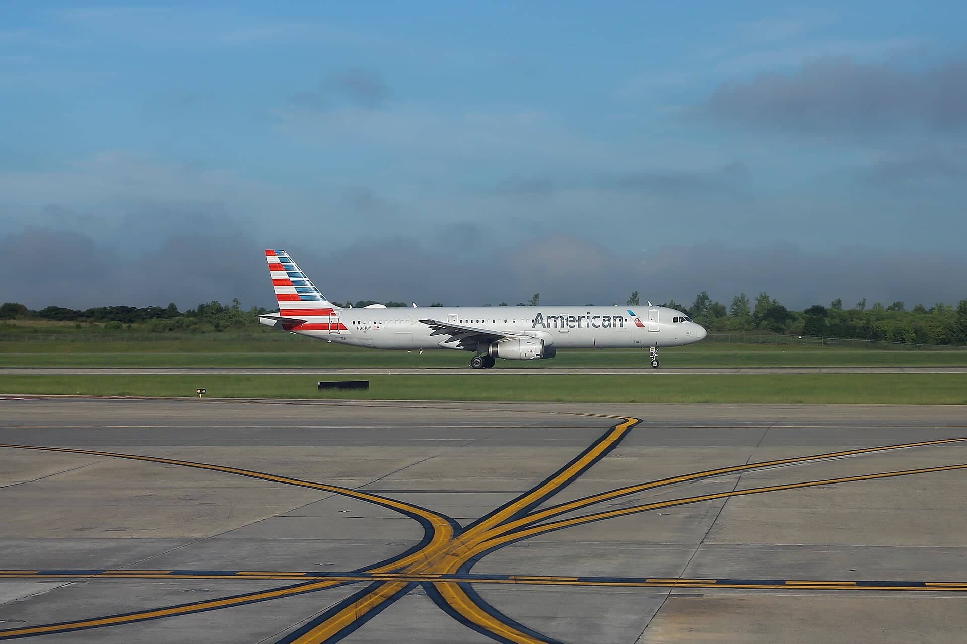 N981UY — Airbus
