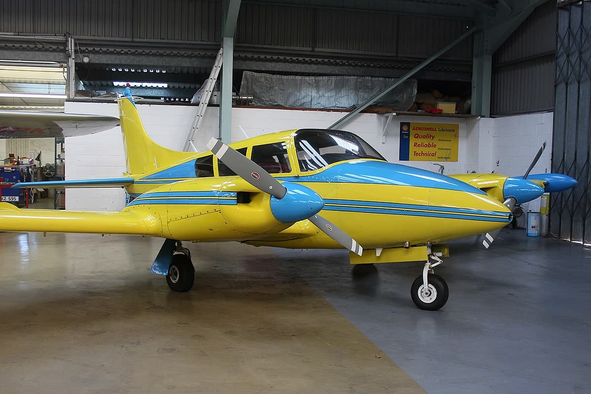 G-LARE — Twin-engine aircraft