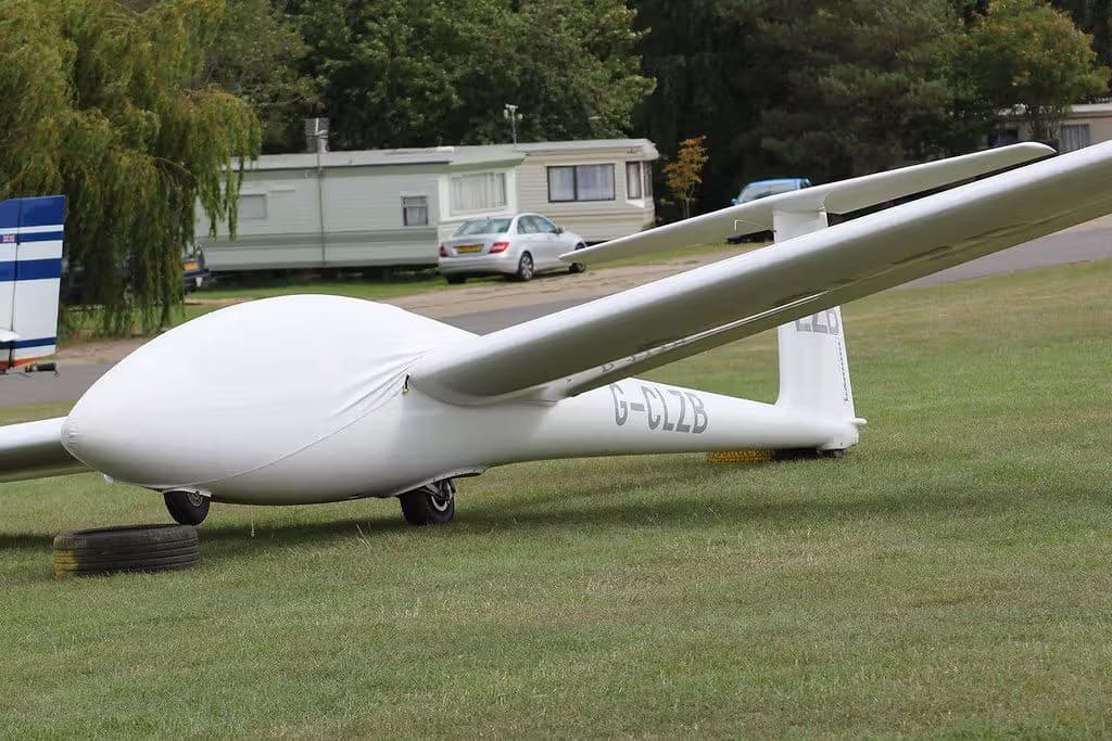 G-CLZB — Glider
