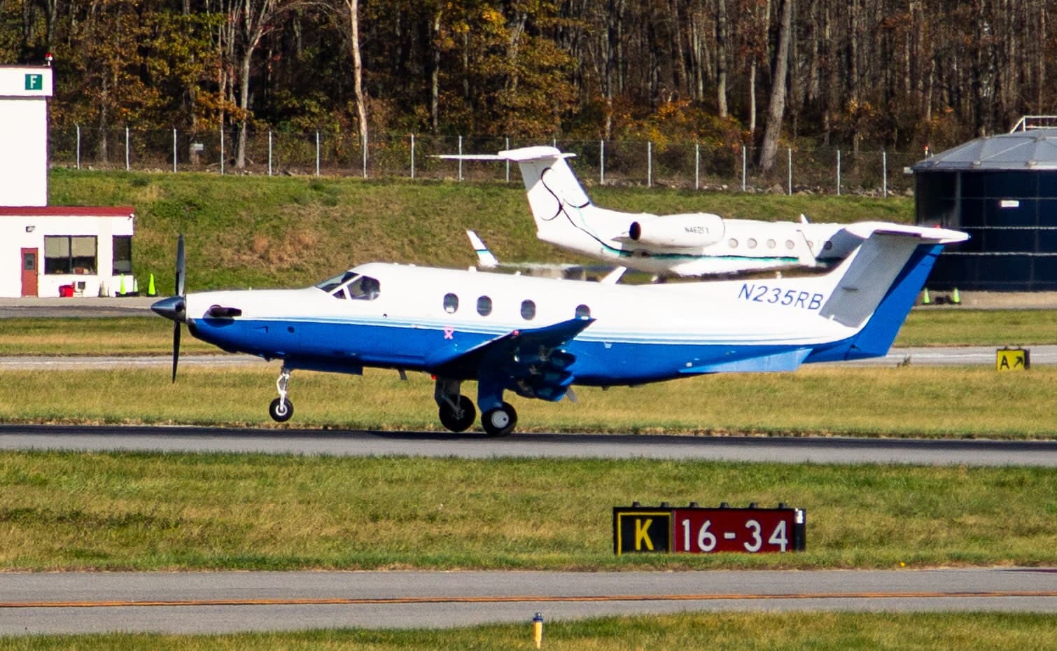 N235RB — Business jet
