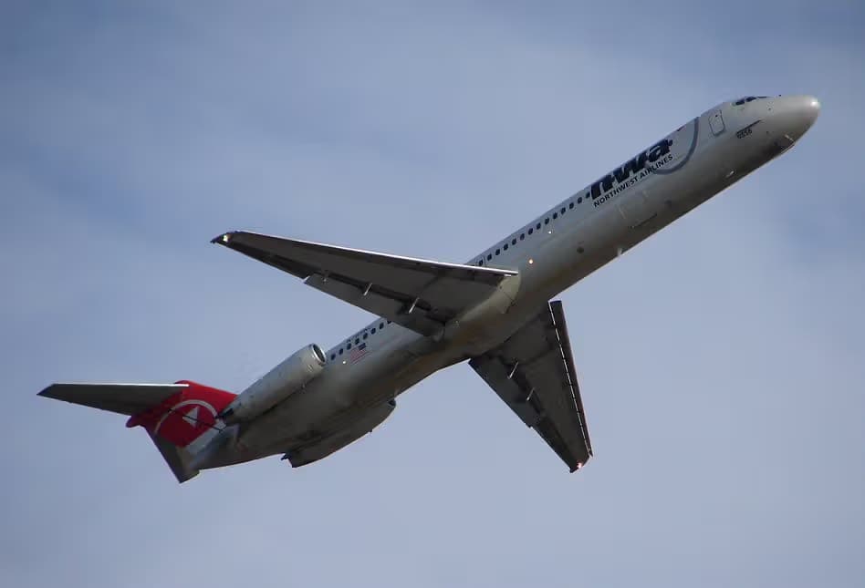 N765NC — Douglas