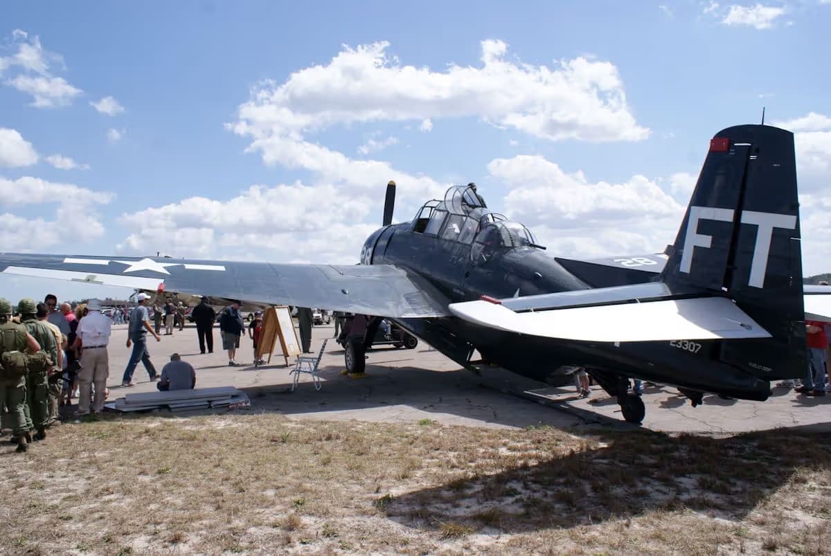 Unidentified — Warbird