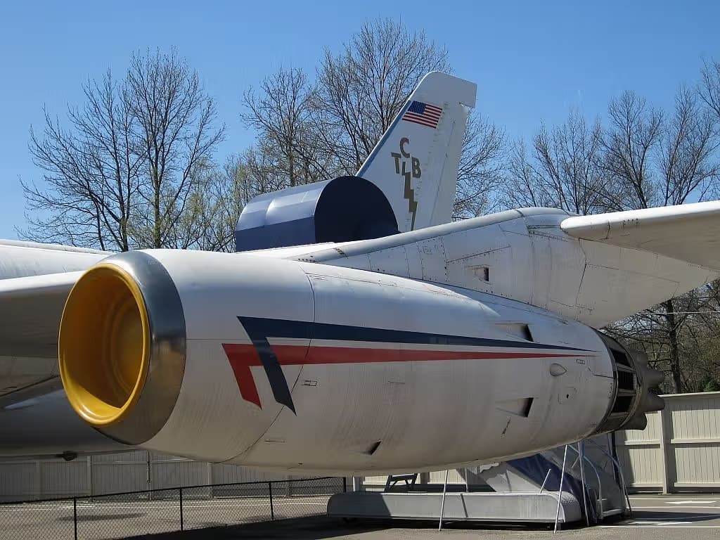 Unidentified — Aircraft