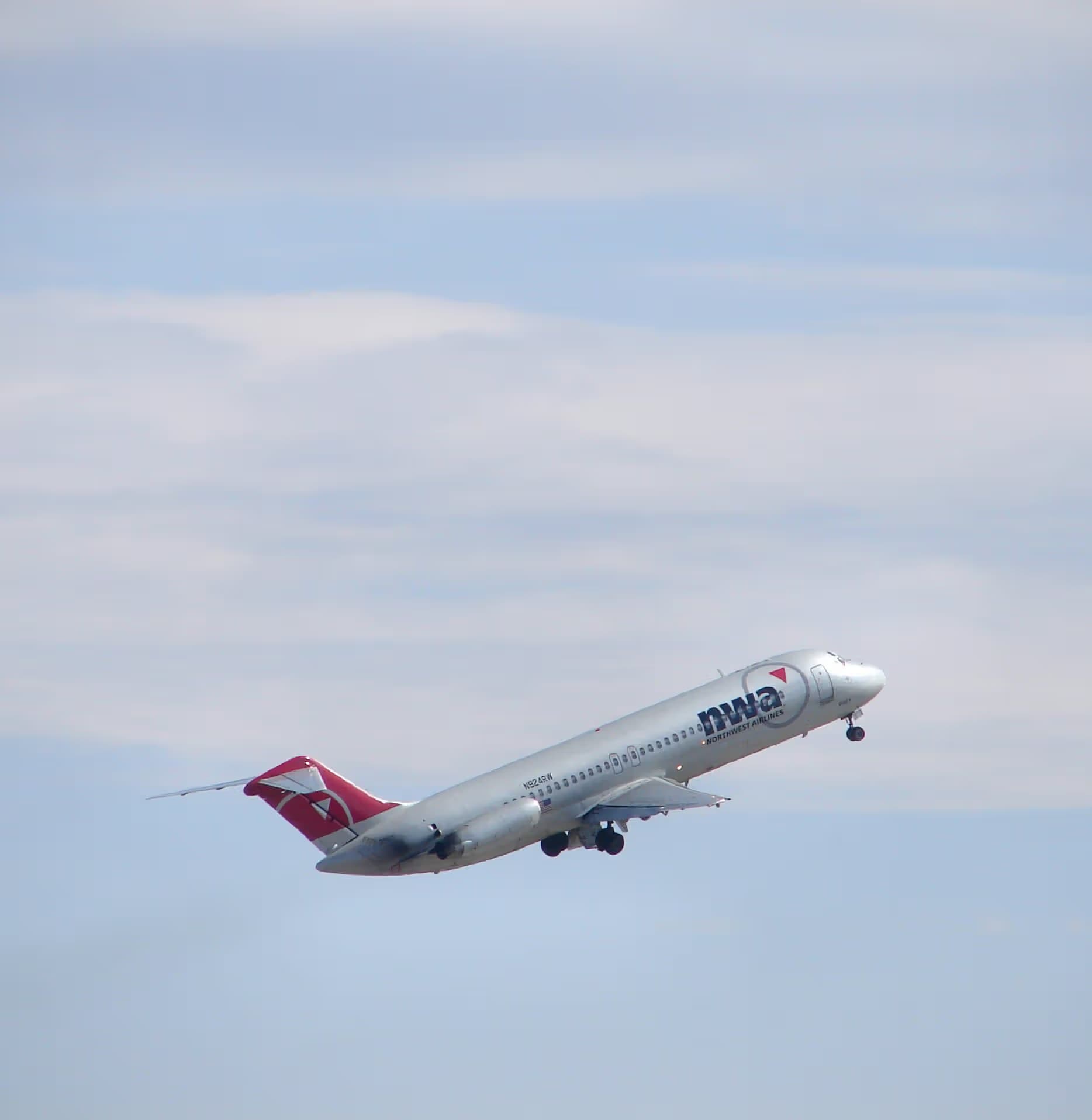 N924RW — Twin-engine aircraft