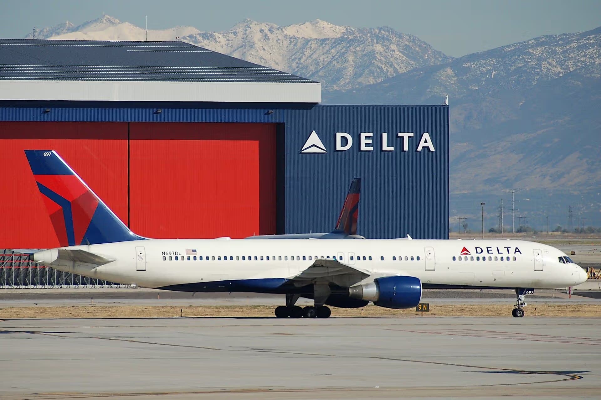 N697DL — Boeing