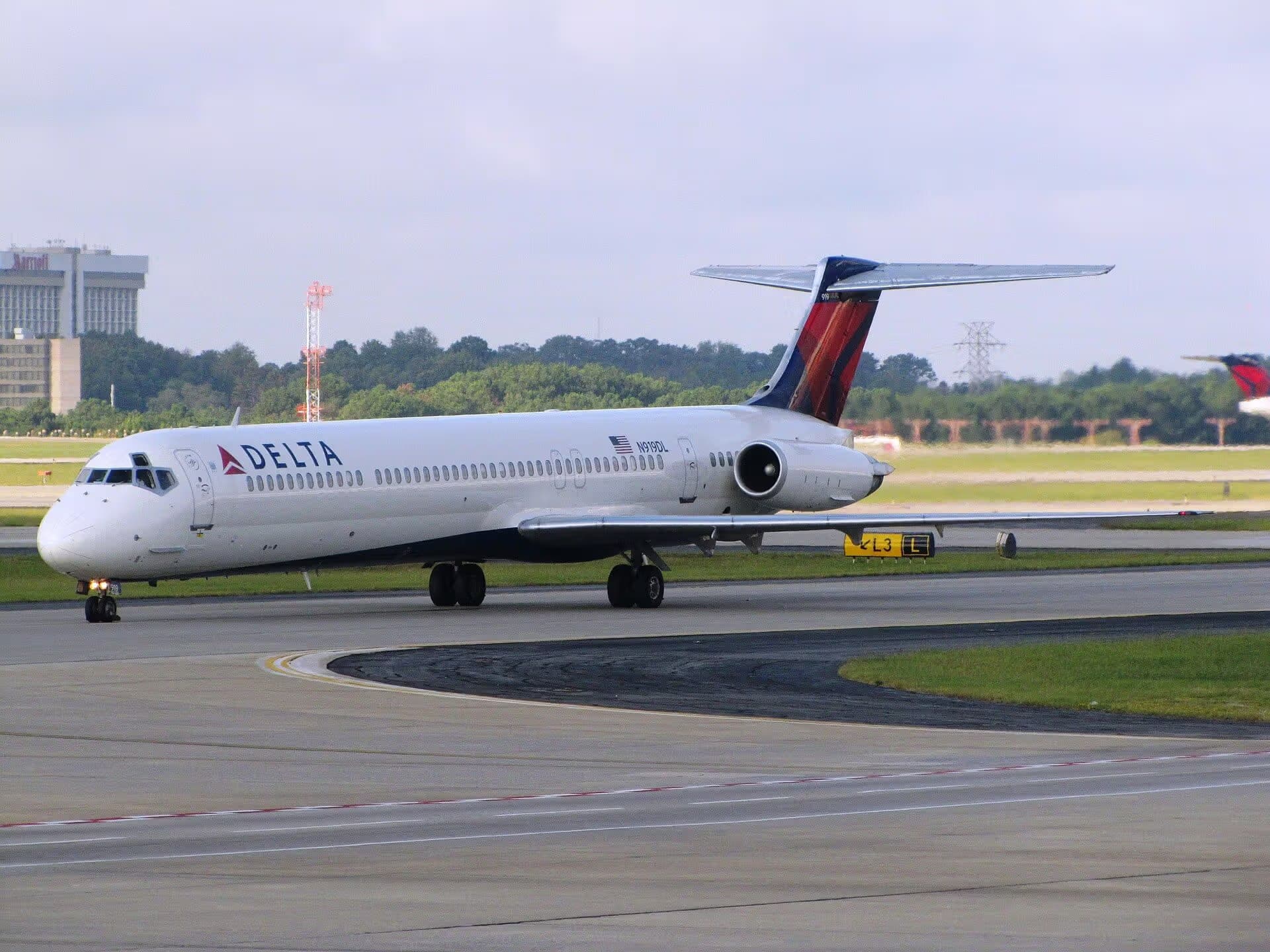 N919DL — Aircraft