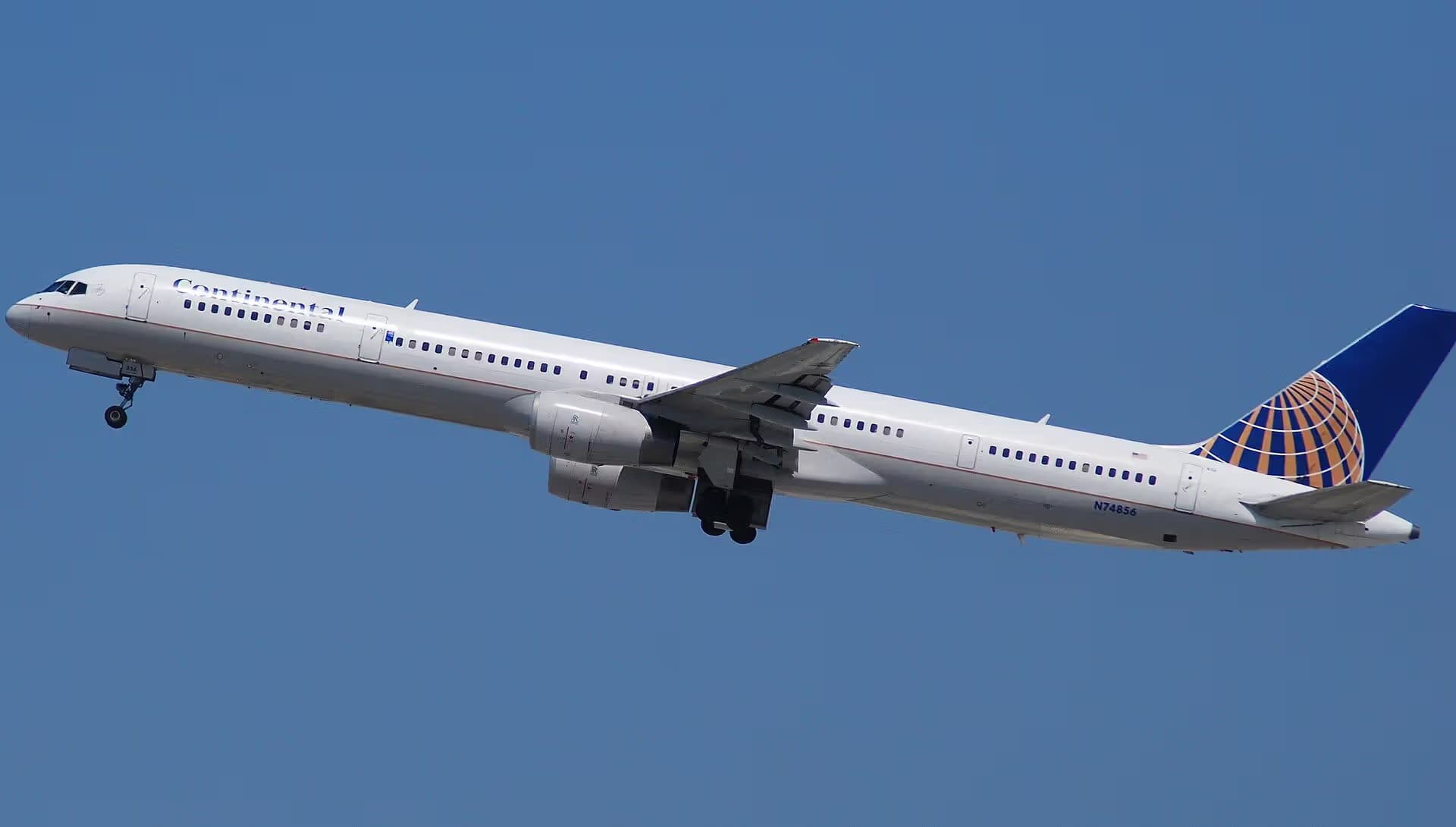 N74856 — Boeing