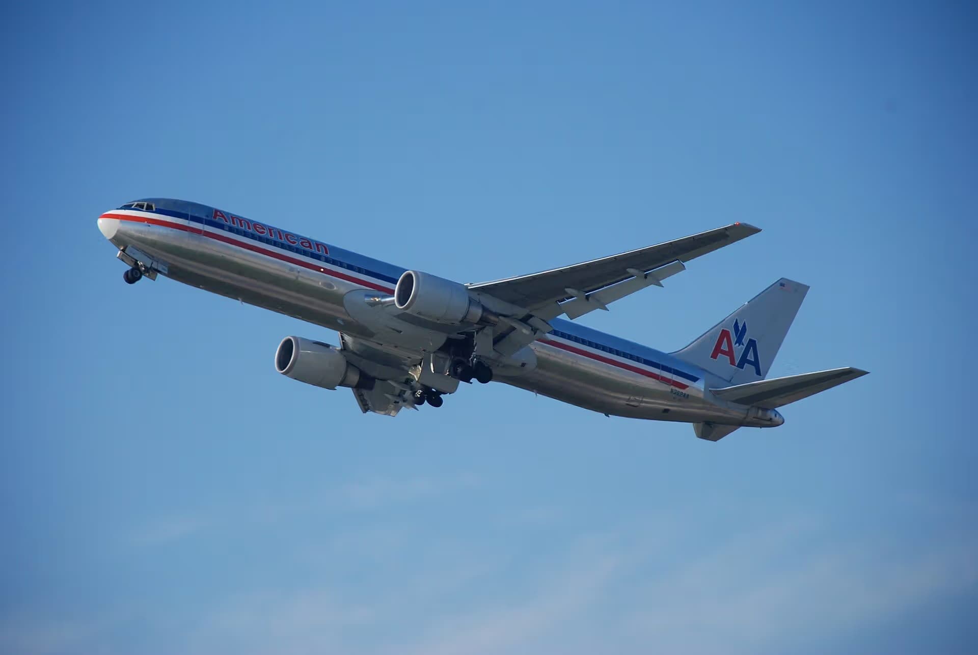 N362AA — Boeing