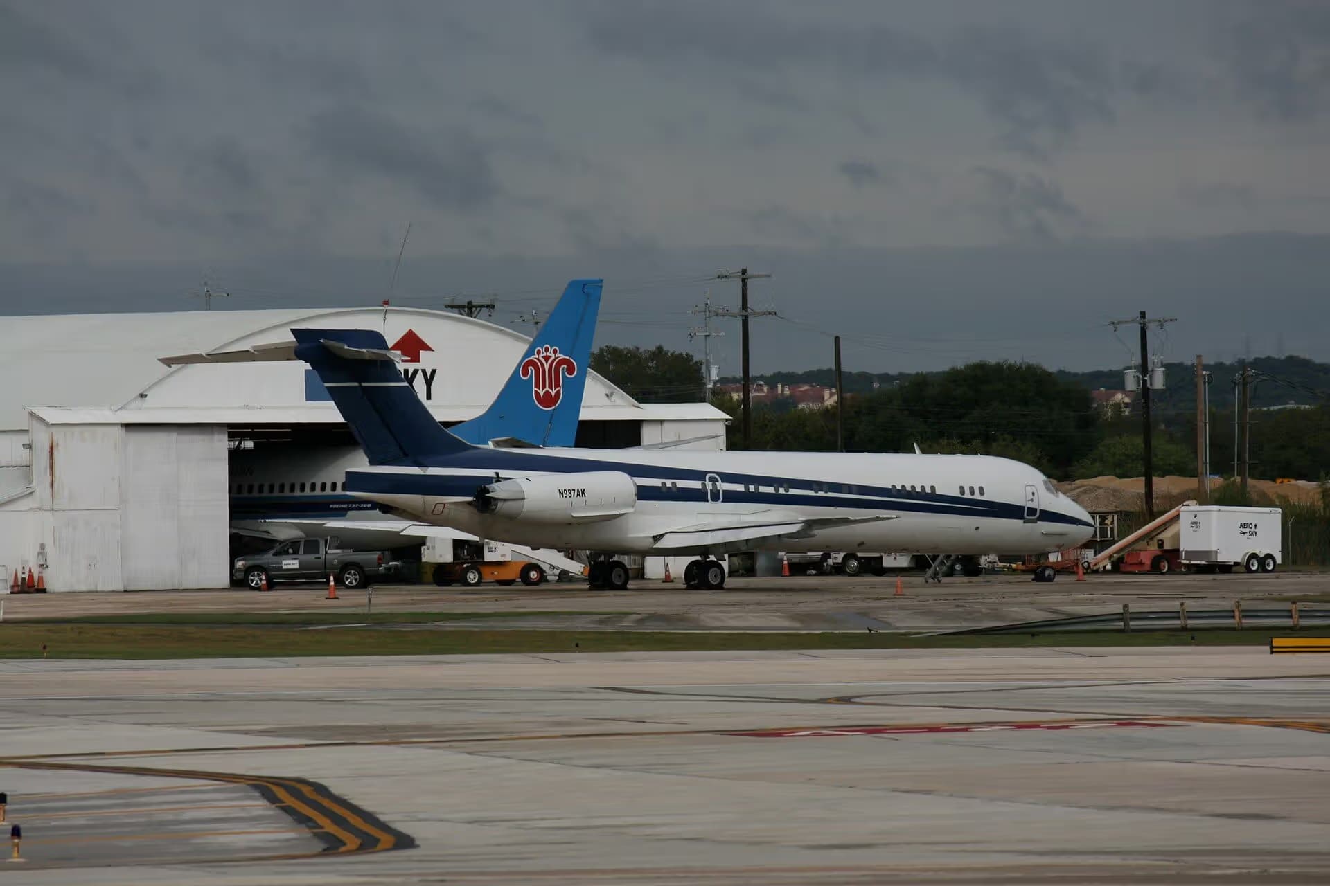 N987AK — Douglas