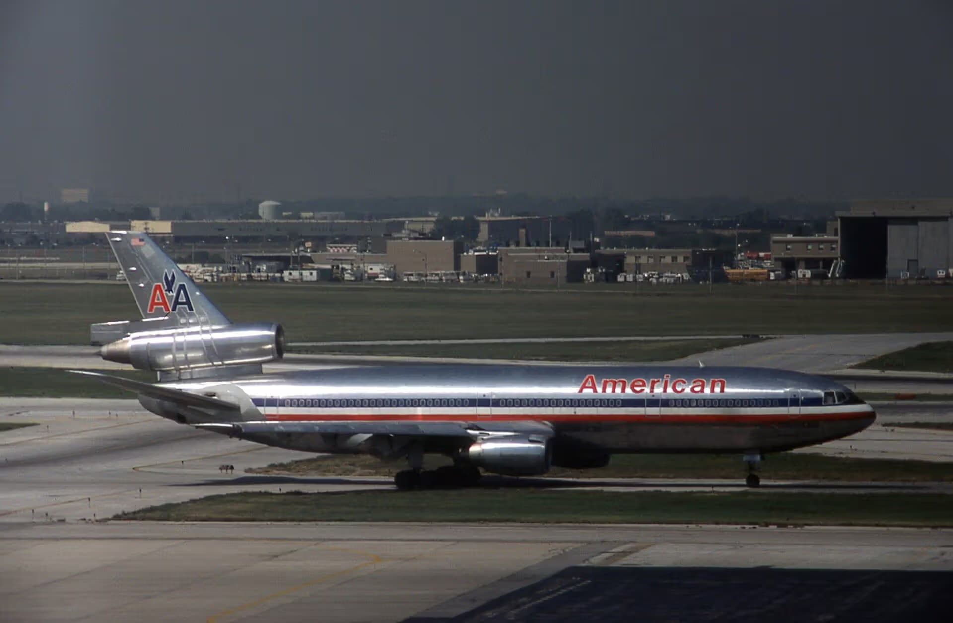 N101AA — Douglas