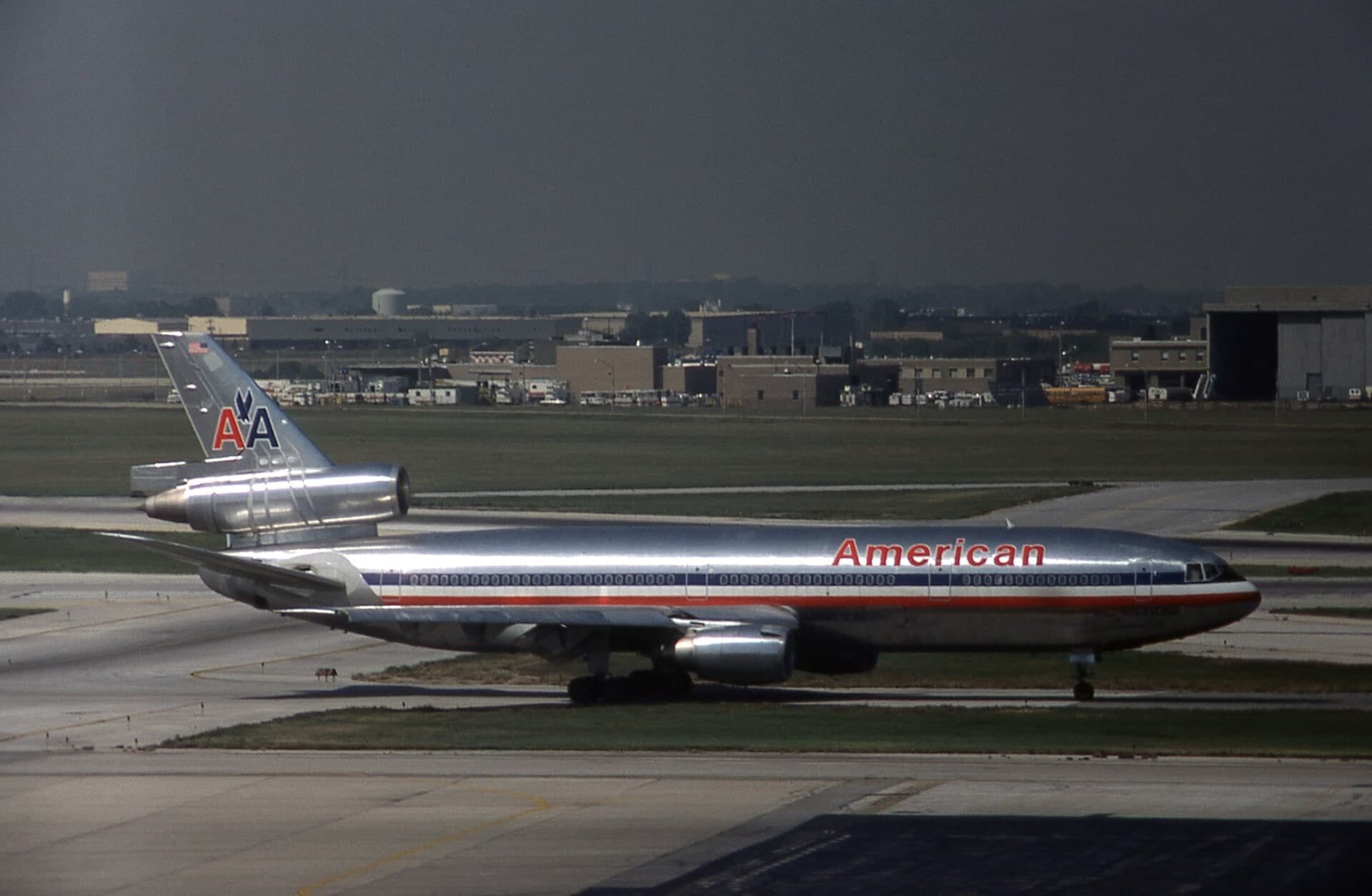 N101AA — Douglas