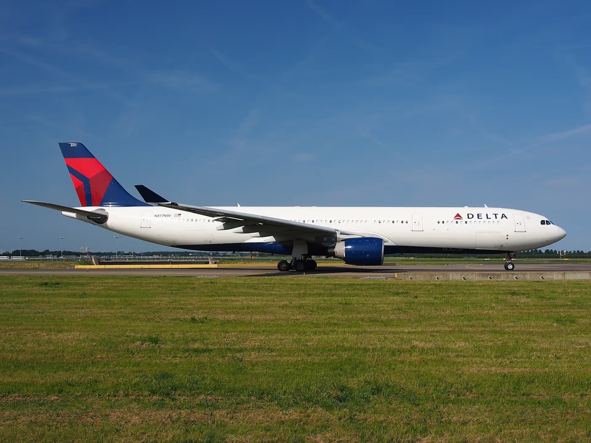 N817NW — Airbus