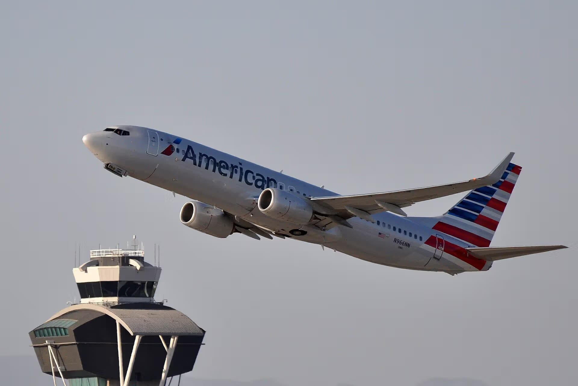 N966NN — Boeing