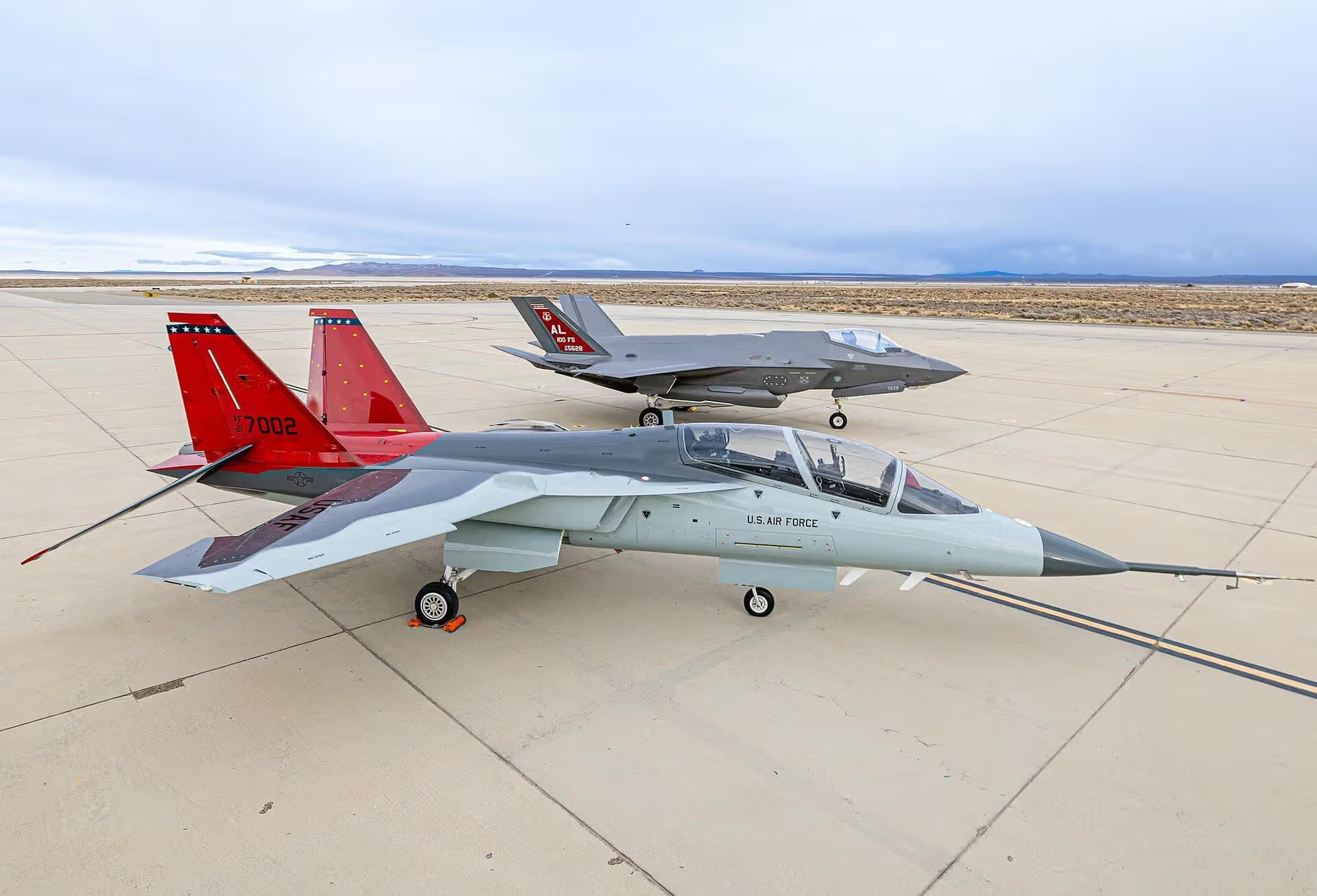 Unidentified — Aircraft at Edwards Air Force Base