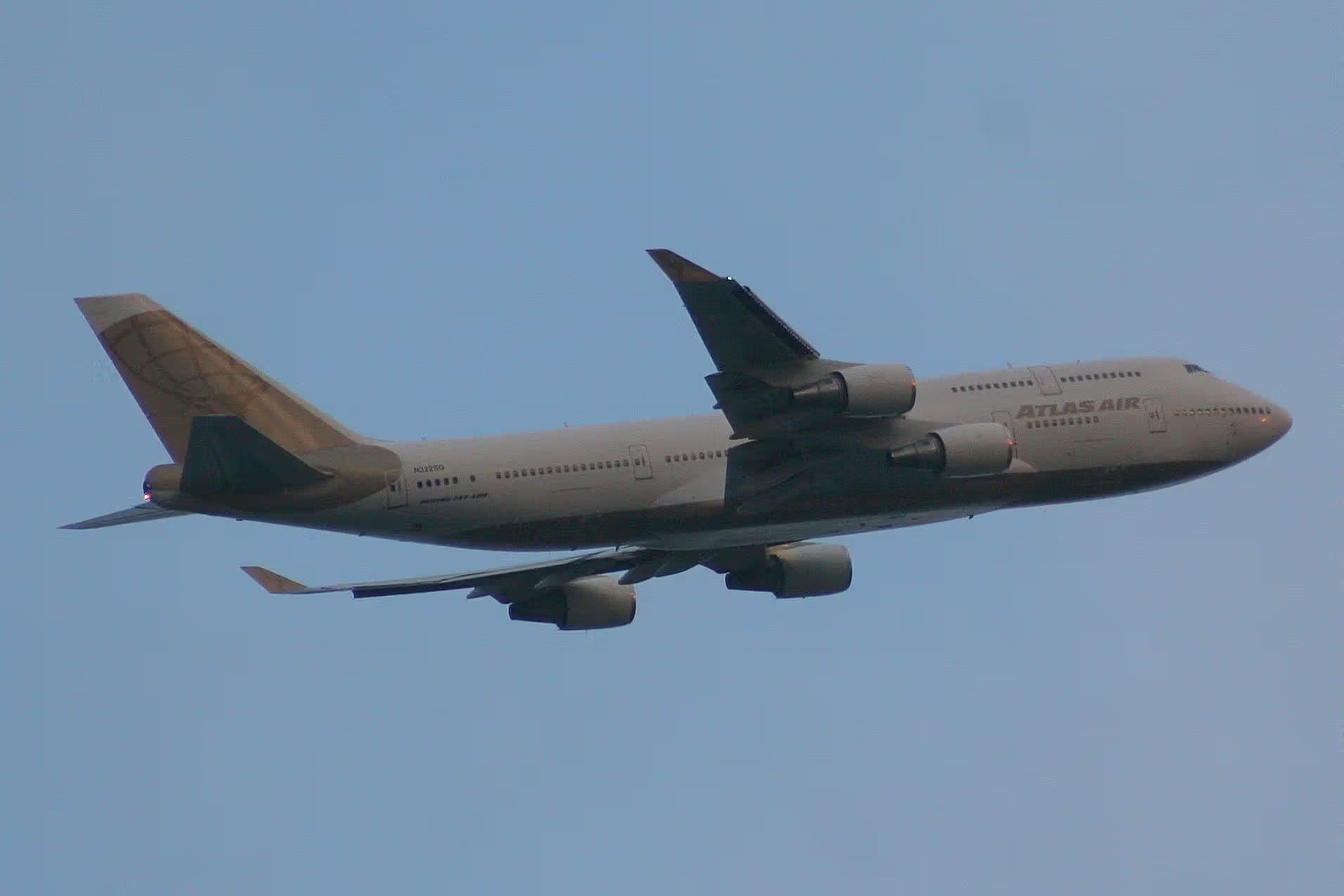N322SG — Boeing