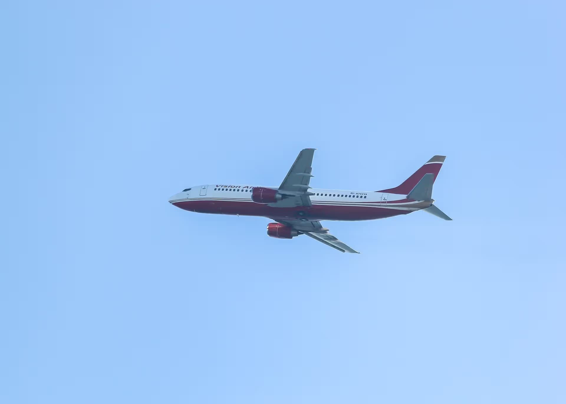 N742VA — Twin-engine aircraft