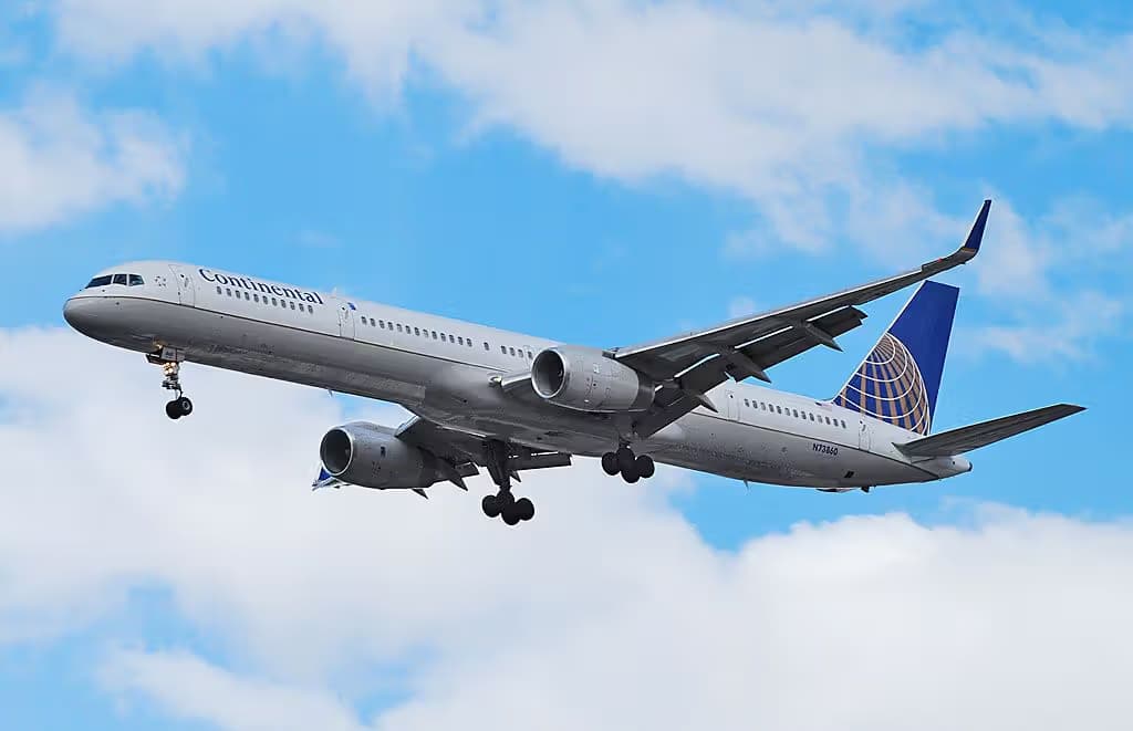 N73860 — Twin-engine aircraft