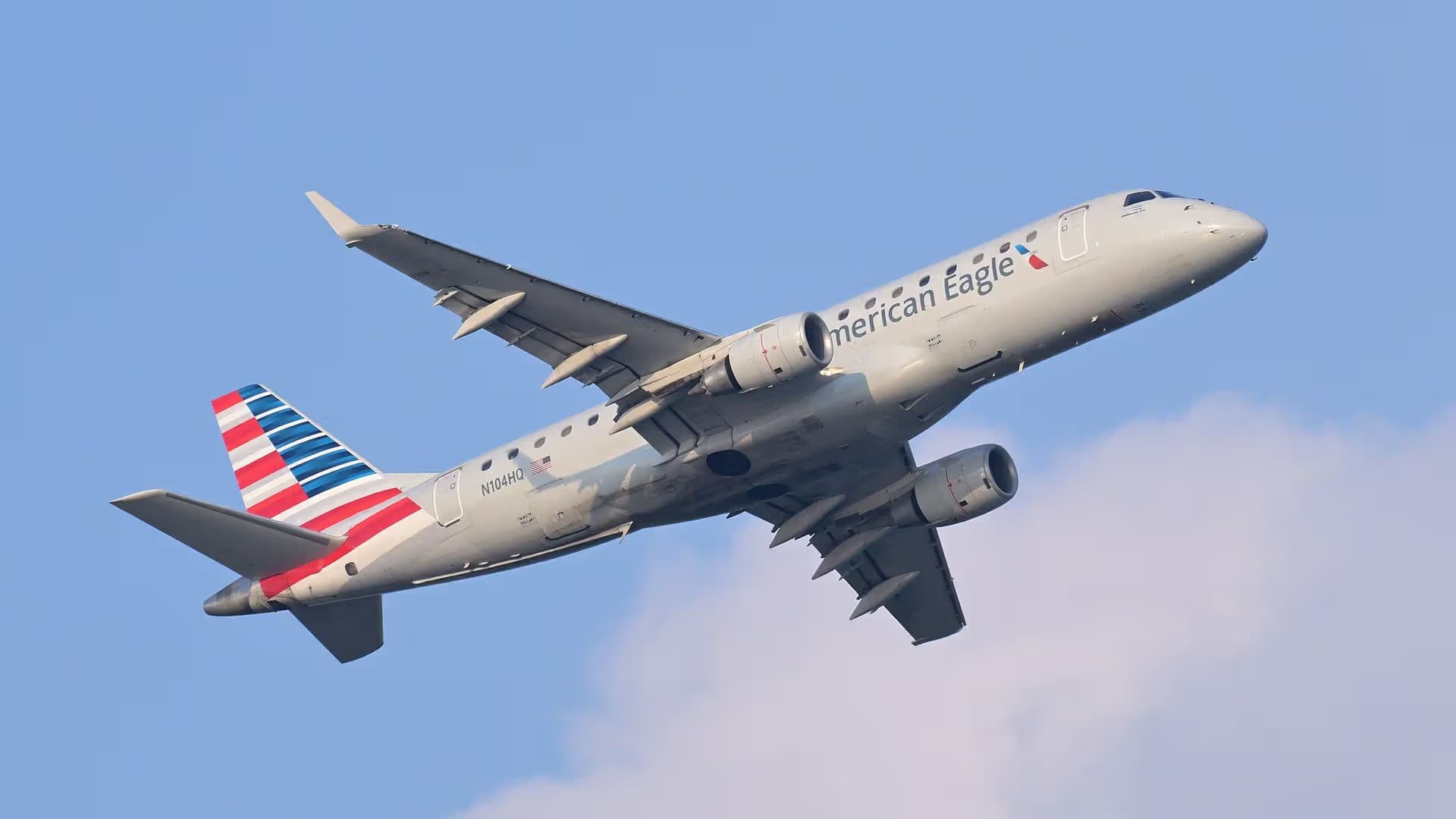 N104HQ — Embraer