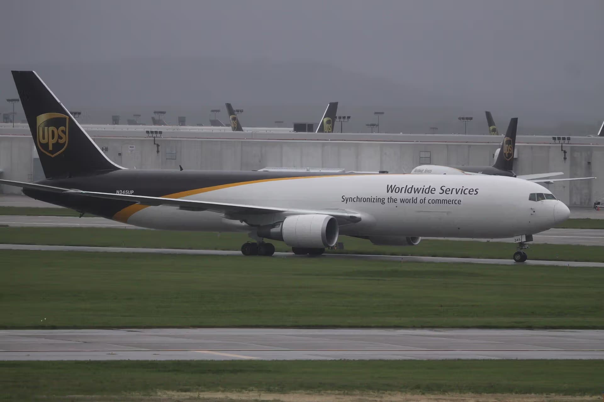 N345UP — Boeing