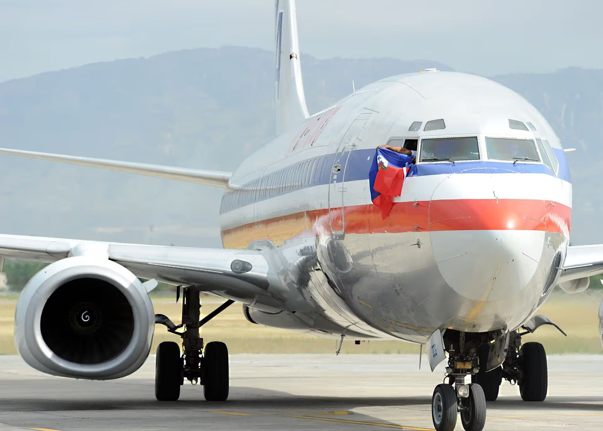 N952AA — Boeing at Toussaint Louverture International Airport