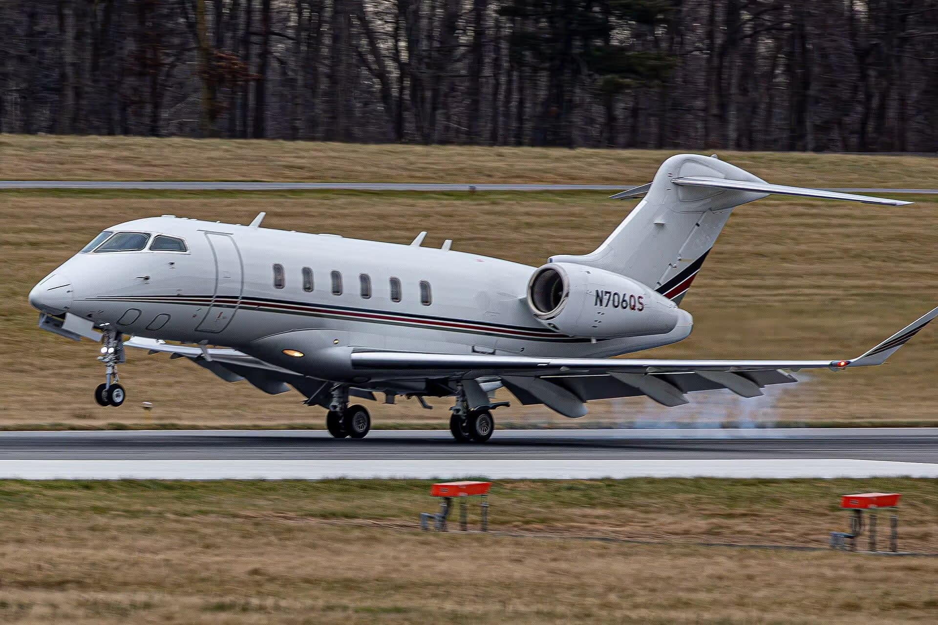 N706QS — Bombardier