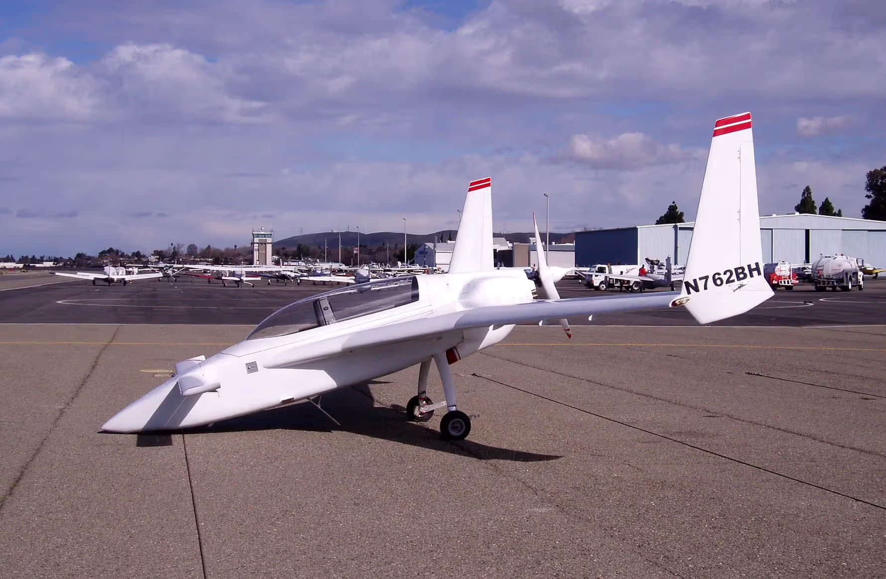 N762BH — Aircraft
