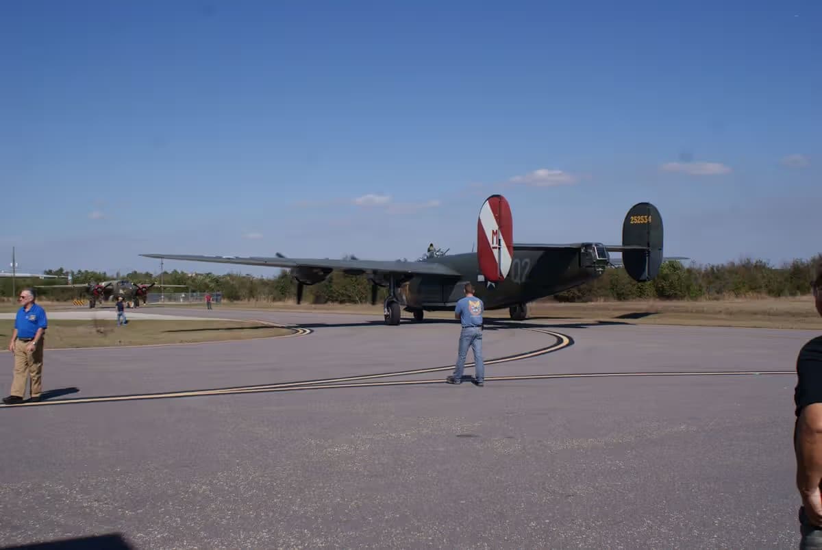 Unidentified — Warbird