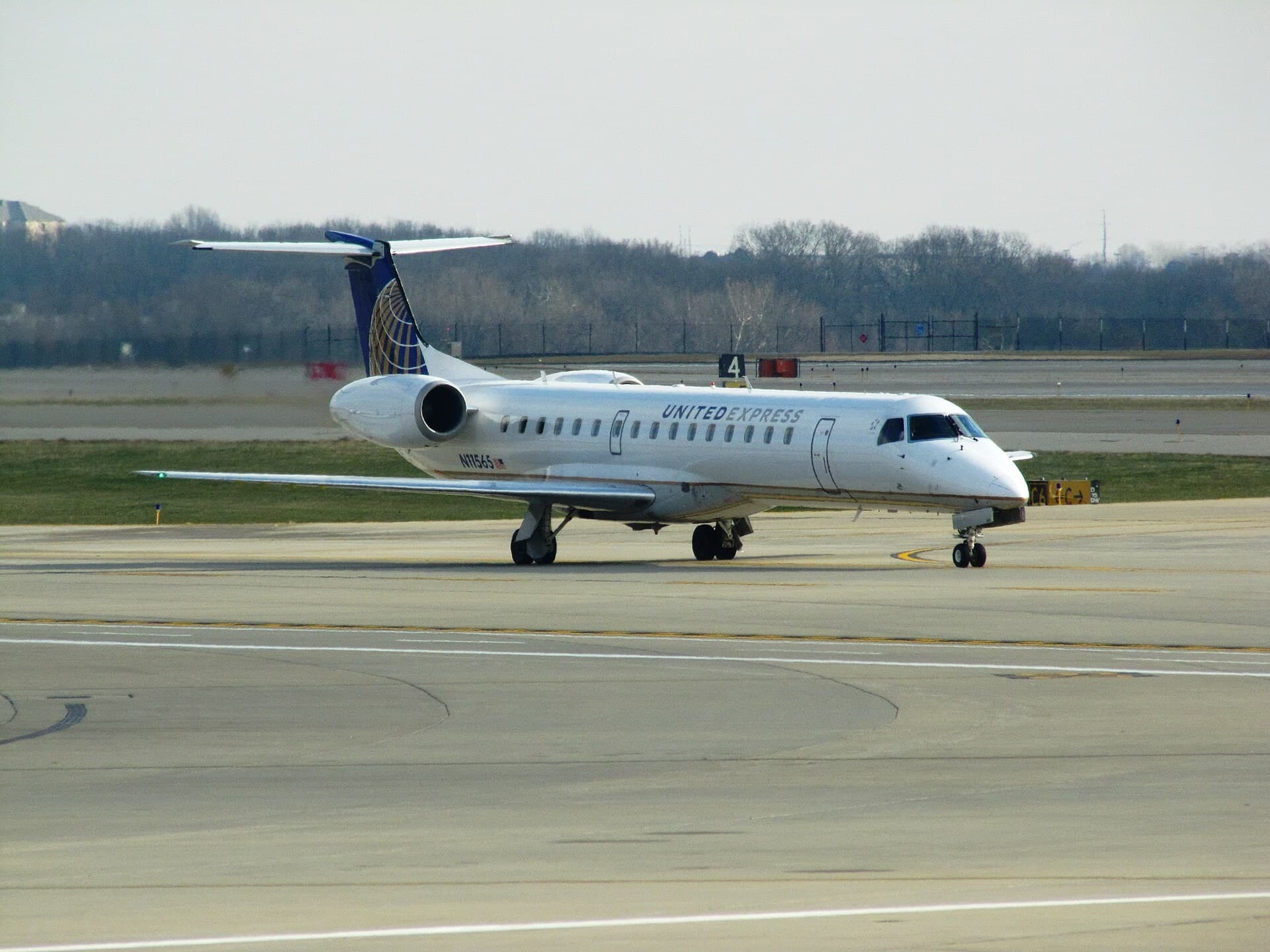 N11565 — Embraer