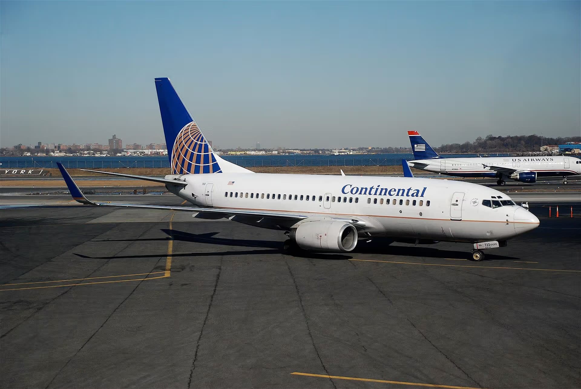N16732 — Boeing