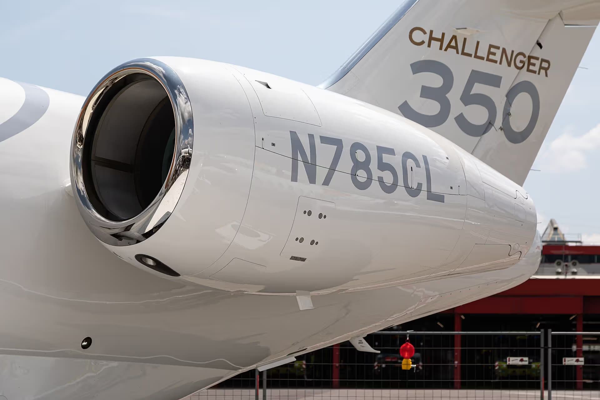 N785CL — Business jet
