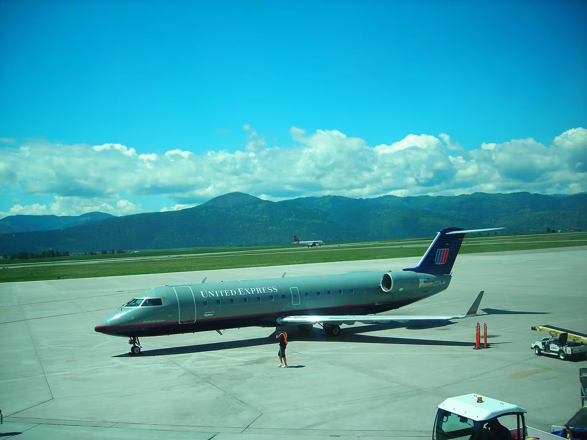 N932SW — Bombardier