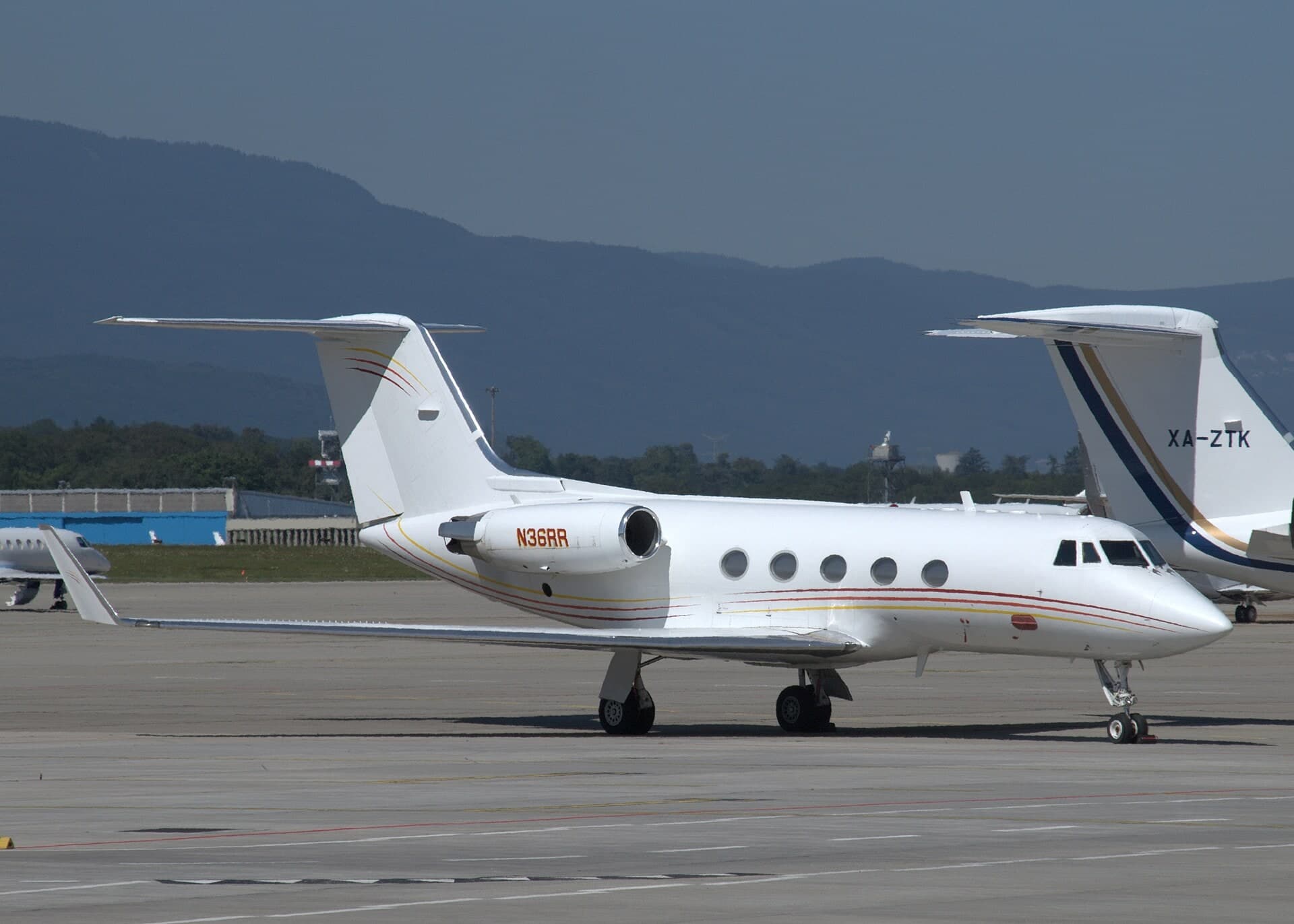 N36RR — Business jet