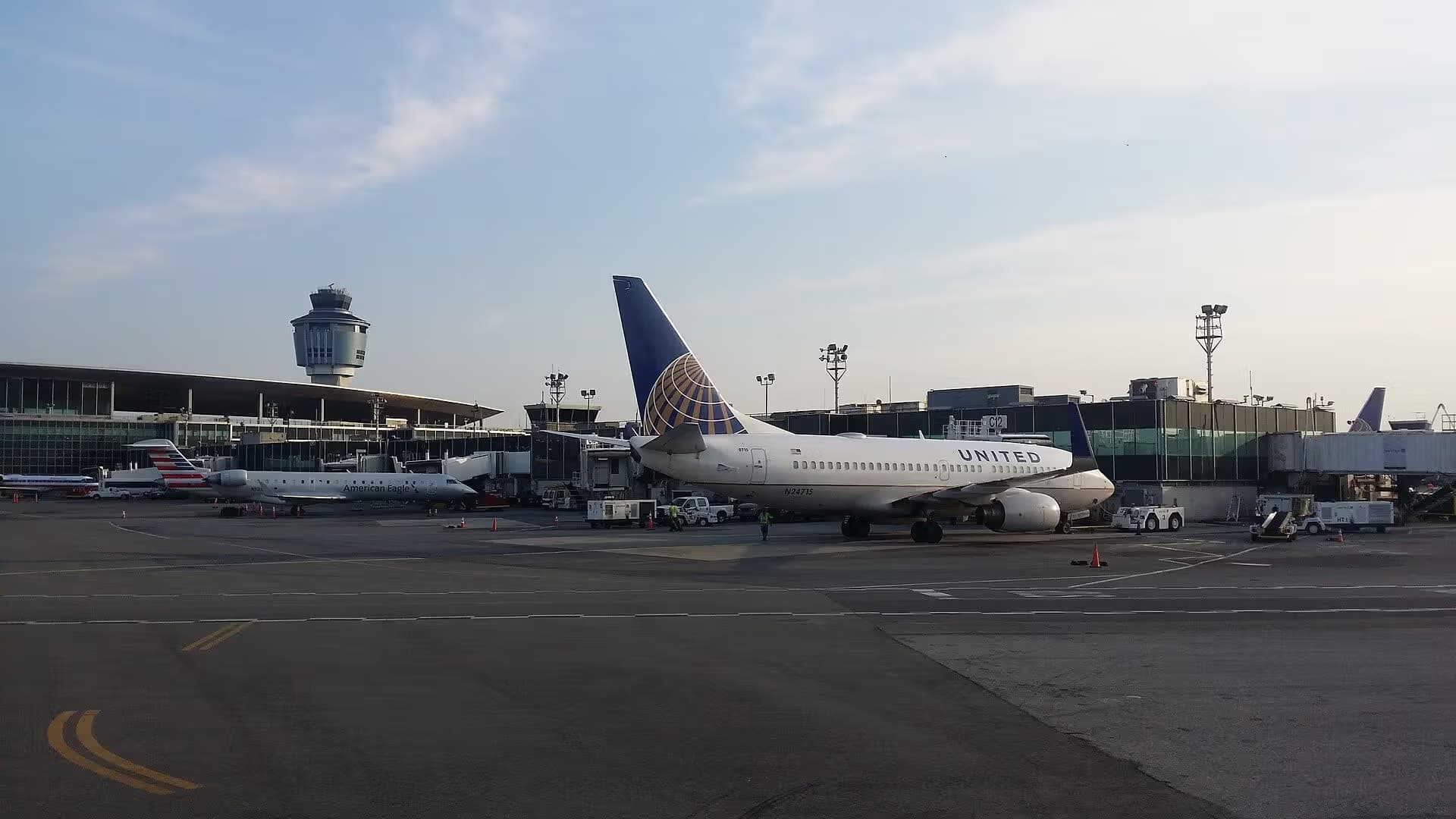 N24715 — Twin-engine aircraft