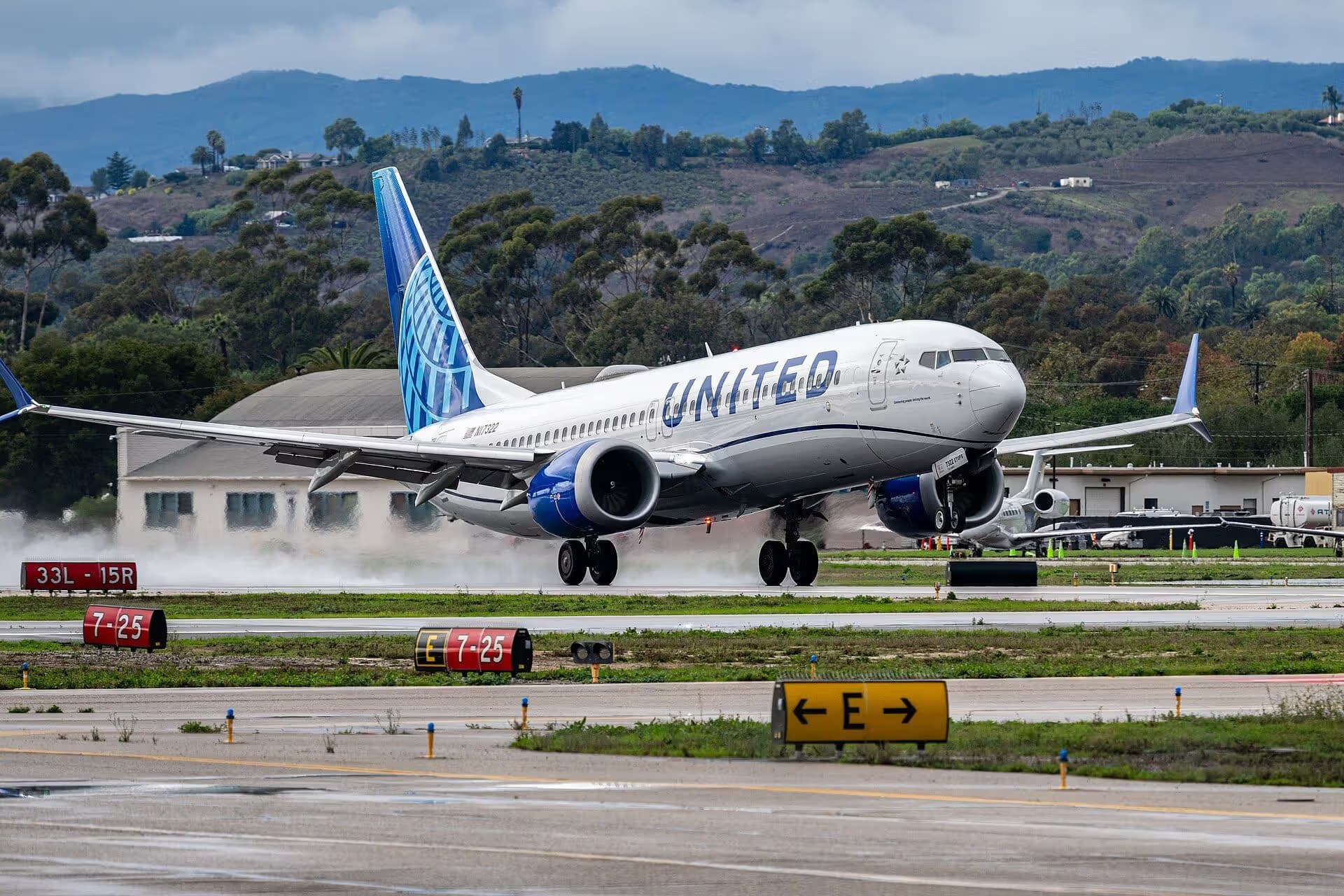 N17322 — Boeing